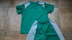 Groen voetbaltenue, maat 110/116, Kinderen en Baby's, Ophalen of Verzenden, Gebruikt, Broek