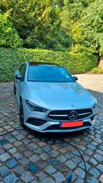 Mercedes CLA 250e coupé AMG line, Auto's, Zwart, USB, Dealer onderhouden, Zilver of Grijs