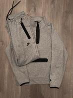 Nike tech maat m, Vêtements | Hommes, Pulls & Vestes, Enlèvement ou Envoi, Comme neuf, Taille 48/50 (M)