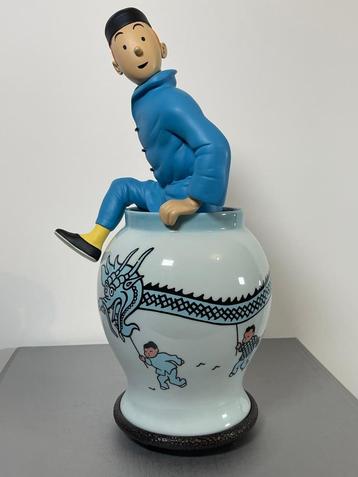 Tintin sortant de la potiche 33cm beschikbaar voor biedingen