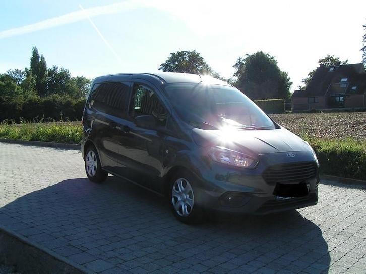Ford transit Courier, 1.0 benzine, '2021, 63000km,..., Auto's, Bestelwagens en Lichte vracht, Bedrijf, Te koop, ABS, Airbags, Airconditioning
