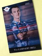 wielerkaart 2025 team quick step yves lampaert  signe, Envoi, Comme neuf