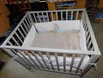 Lit cage pour bébé . beschikbaar voor biedingen