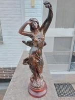 Antiek beeld van Hippolyte Moreau, Ophalen