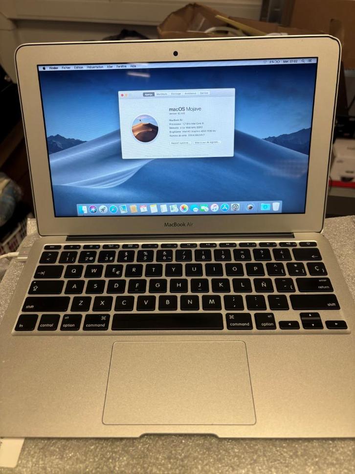 Macbook air, Computers en Software, Apple Macbooks, Gebruikt, MacBook, 11 inch, Minder dan 2 Ghz, 4 GB, Qwerty, Ophalen
