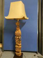 vloerlamp vintage uitgeneden boeddha hout, Huis en Inrichting, Lampen | Vloerlampen, Ophalen, Gebruikt, Hout