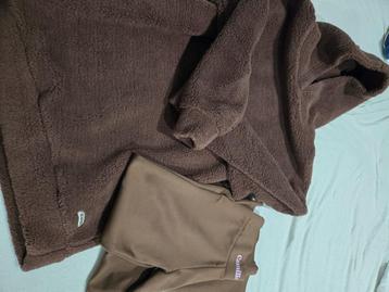 Camille kleedje beschikbaar voor biedingen