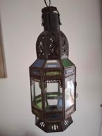 Gezellige Marokaanse luchter, Enlèvement