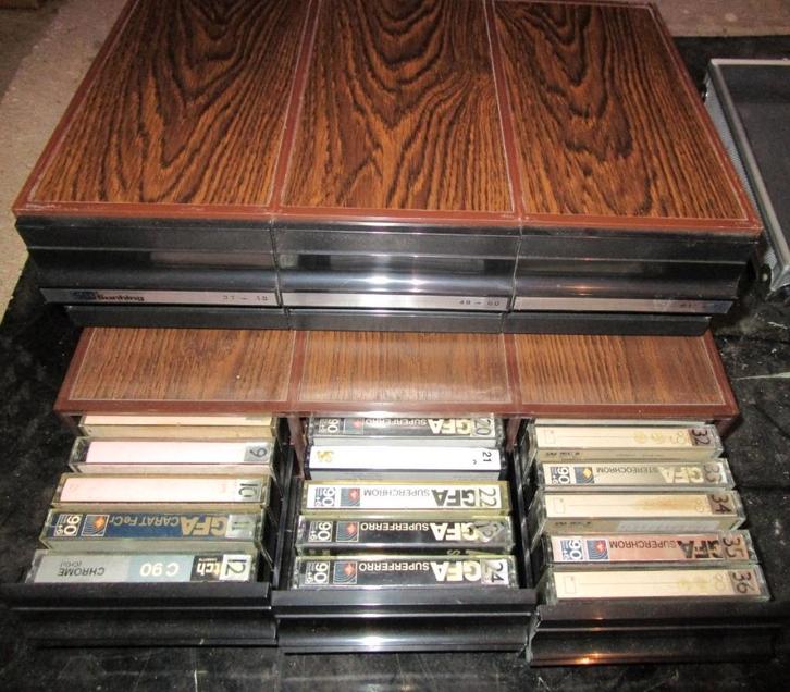 Lot d'environ 150 cassettes audio - DÉSTOCKAGE, CD & DVD, Cassettes audio, Utilisé, Pré-enregistrées, 26 cassettes audio ou plus