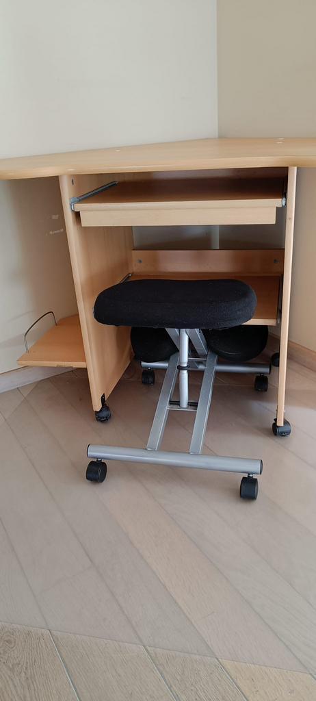 Bureau met stoel en toebehoren, Huis en Inrichting, Kasten | Computermeubels, Gebruikt, Ophalen