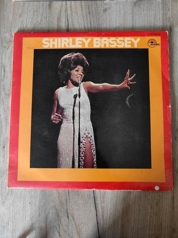 LP Shirley Bassey