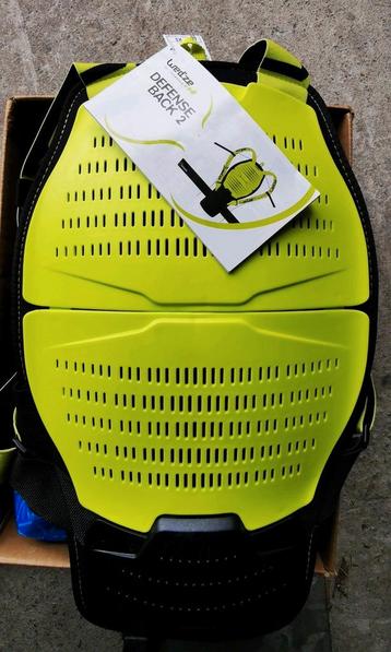 Wed'ze defence back rugprotector nieuw maat xs  beschikbaar voor biedingen