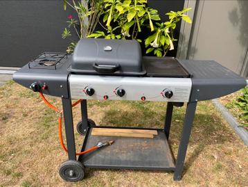 Barbecue op gas - inclusief beschermhoes beschikbaar voor biedingen