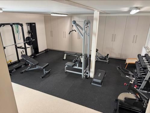 Complete homegym nieuwstaat, Sport en Fitness, Fitnessapparatuur, Zo goed als nieuw, Krachtstation, Metaal, Ophalen