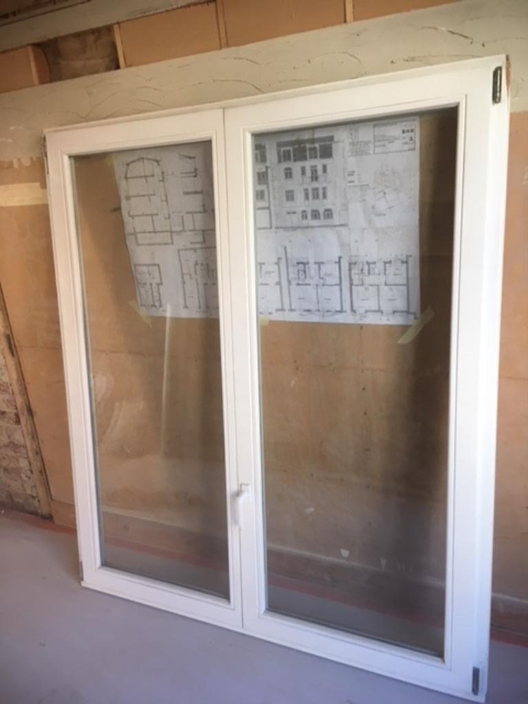 Chassi de fenetre en Meranti, double vitrage, après 2012, Doe-het-zelf en Bouw, Glas en Ramen, Zo goed als nieuw, Gevelraam of Ruit