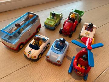 Bus, auto’s, tractor en helikopter beschikbaar voor biedingen