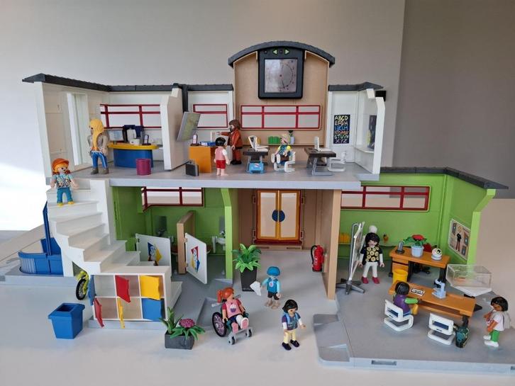 Playmobil gemeubileerde school 9456, Kinderen en Baby's, Speelgoed | Actiefiguren, Zo goed als nieuw, Ophalen