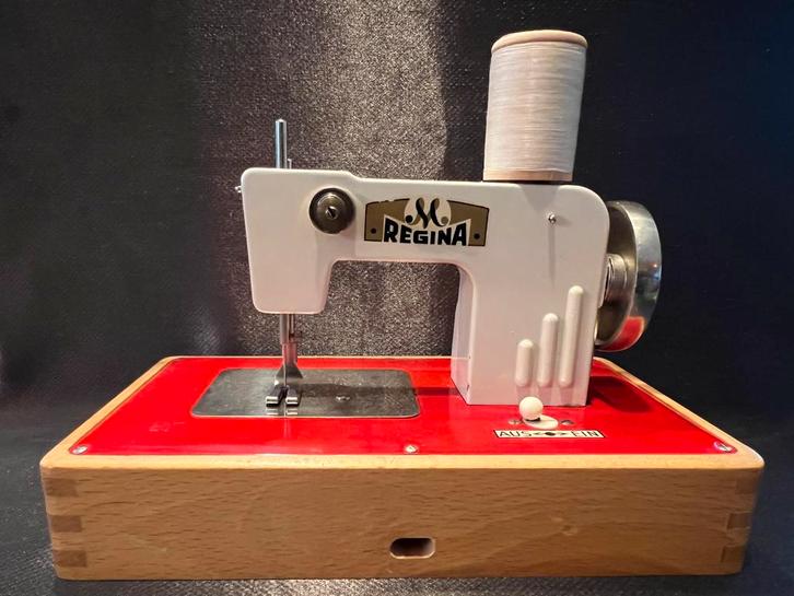 kindernaaimachine – Duitsland – ca. jaren 1950/60, Antiek en Kunst, Antiek | Speelgoed, Ophalen of Verzenden