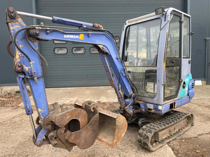 Airman ax17, Zakelijke goederen, Machines en Bouw | Kranen en Graafmachines, Graafmachine, Ophalen