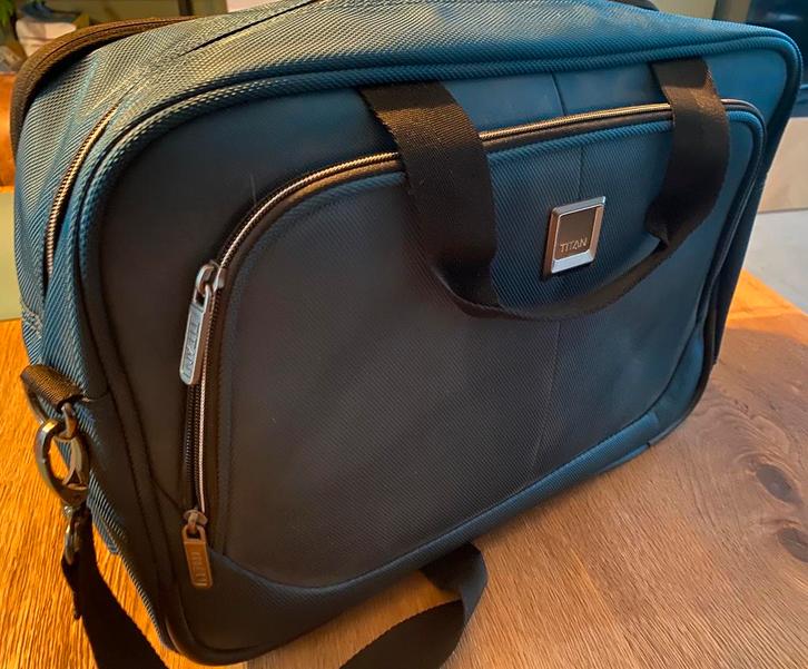Laptoptas merk Titan, Computers en Software, Laptoptassen, Nieuw, Ophalen of Verzenden