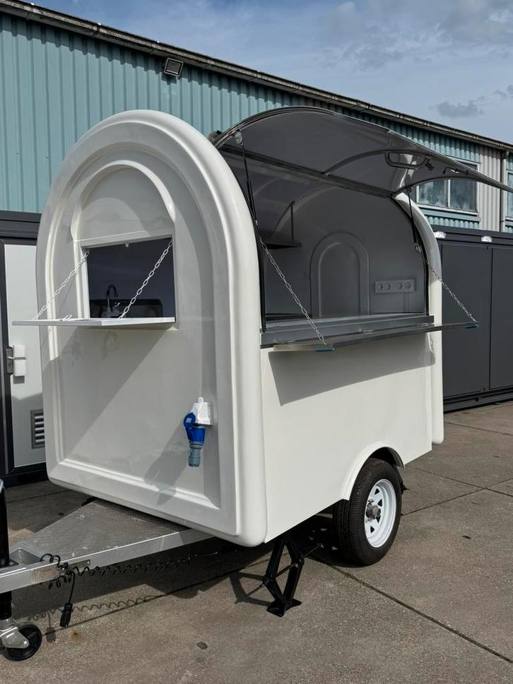 Nieuw!!!! foodtruck wit, Hobby en Vrije tijd, Feestartikelen | Verhuur, Ophalen