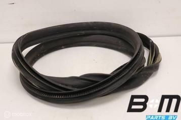 Portierrubber rechtsacter Skoda Fabia 3 6V6867368D beschikbaar voor biedingen