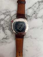 Horloge Tommy, Ophalen