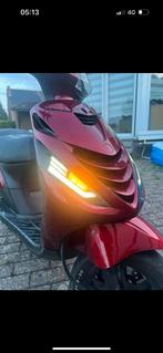 Piaggio zip a klasse, Fietsen en Brommers, Scooters | Piaggio, Ophalen, Zo goed als nieuw