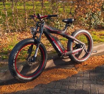 Fat bike personnalisé entièrement en carbone., Enlèvement ou Envoi, Comme neuf