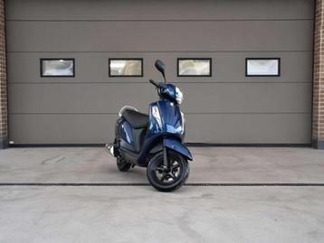 Suzuki Address 125 / LED VERLICHTING / USB / SEP MOTOR beschikbaar voor biedingen