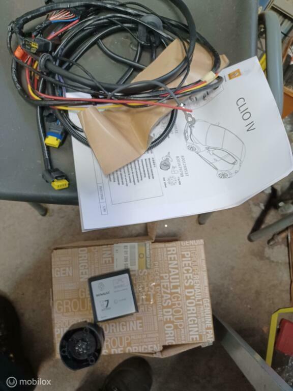 Trekhaak kabelset origineel  Renault Clio IV  8201289532, Auto-onderdelen, Elektronica en Kabels, Renault, Nieuw, Ophalen of Verzenden