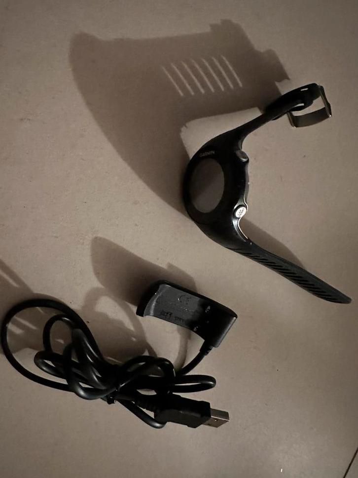 Garmin Forer innate 610 — GPS-hardloophorloge, Handtassen en Accessoires, Smartwatches, Gebruikt, Ophalen