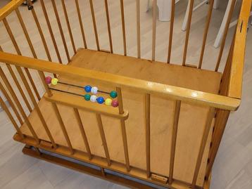 Vintage babypark / box beschikbaar voor biedingen