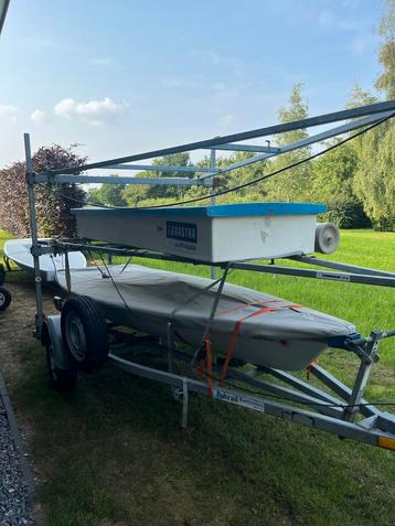 Kalf triple laser/ splash boottrailer evt met laser . beschikbaar voor biedingen