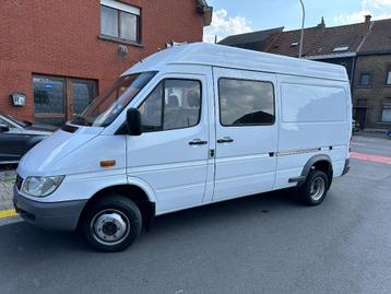 Mercedes Sprinter 413CDI avec 39.000km Etat Neuve disponible aux enchères