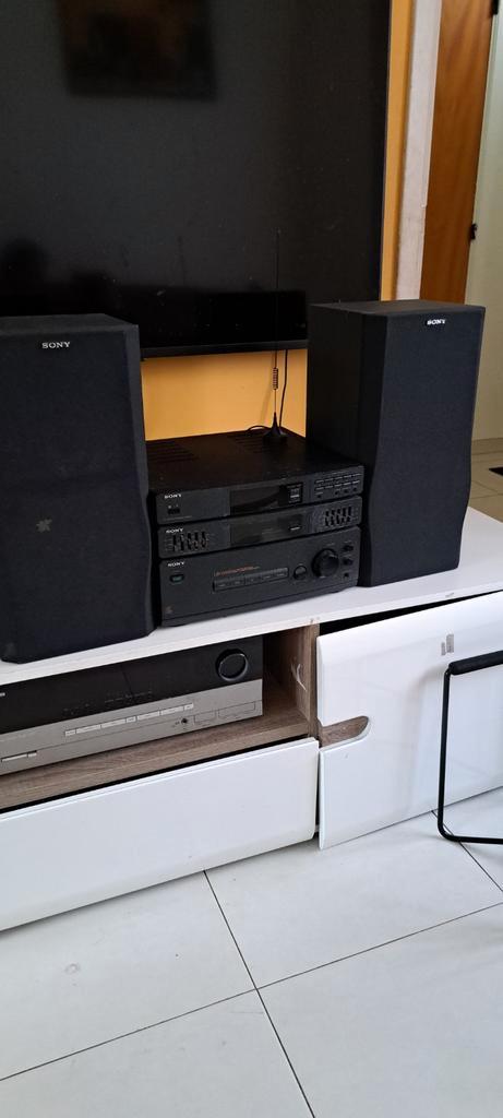 een Sony STR-D209 compact stereosysteem., Audio, Tv en Foto, Stereoketens, Sony