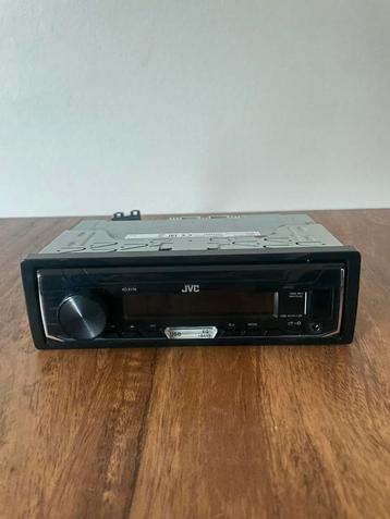UNIVERSELE JVC AUTORADIO beschikbaar voor biedingen