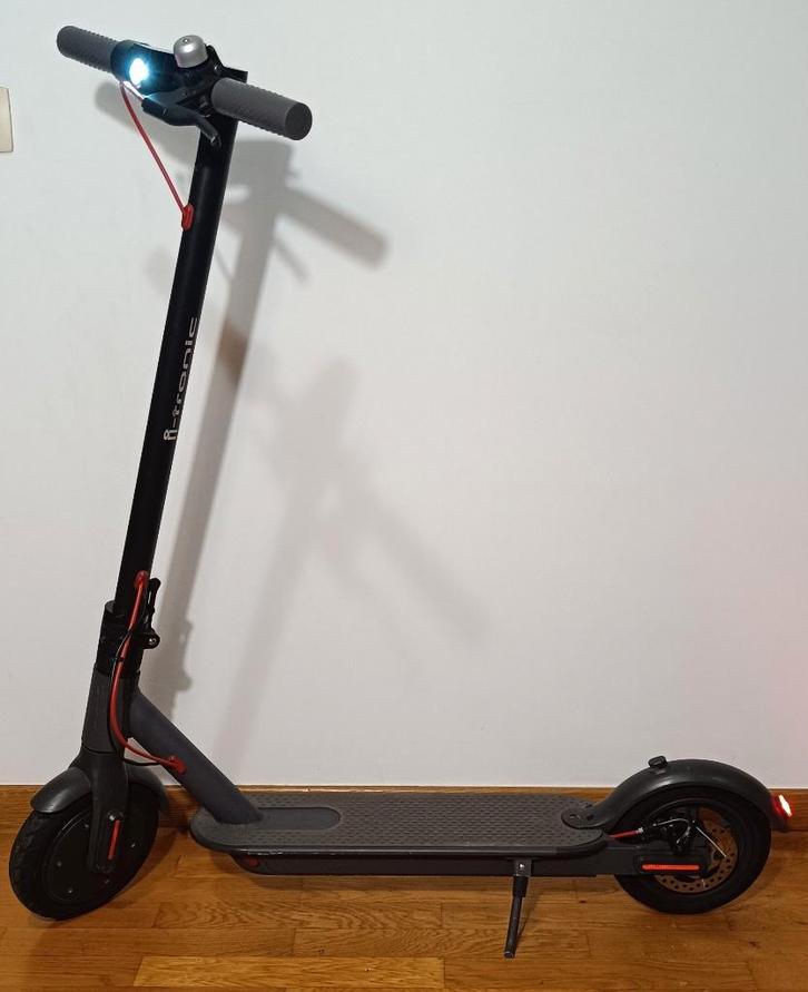 Trotinette electrique/Electric Step - i-tronic, Vélos & Vélomoteurs, Trottinettes, Utilisé, Step électrique (E-scooter), Enlèvement
