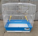 Cage pour oiseaux avec 2 mangeoires et perches, Enlèvement ou Envoi, Comme neuf, Cage à oiseaux
