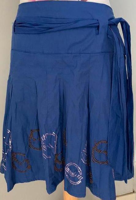 CNB fashion For Women mooie  koningsblauwe rok 44, Kleding | Dames, Rokken, Zo goed als nieuw, Ophalen of Verzenden