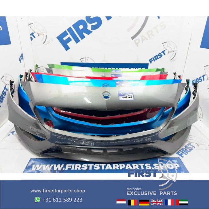 W176 A KLASSE BUMPER Facelift AMG Voorbumper 2013-2019 ROOD, Auto-onderdelen, Carrosserie, Bumper, Mercedes-Benz, Voor, Gebruikt
