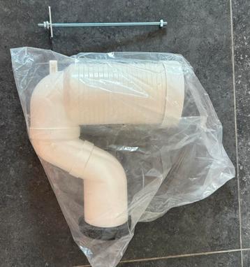 Siphon en S pour WC NEUF beschikbaar voor biedingen