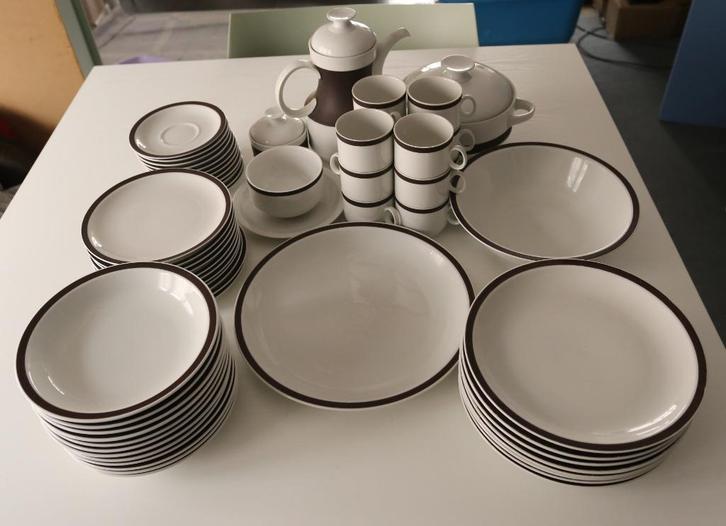 Porseleinen servies, Huis en Inrichting, Keuken | Servies, Gebruikt, Compleet servies, Effen, Porselein, Ophalen