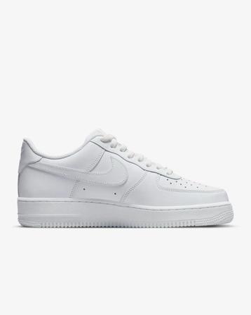 Nike Air Force 1 Low '07 beschikbaar voor biedingen
