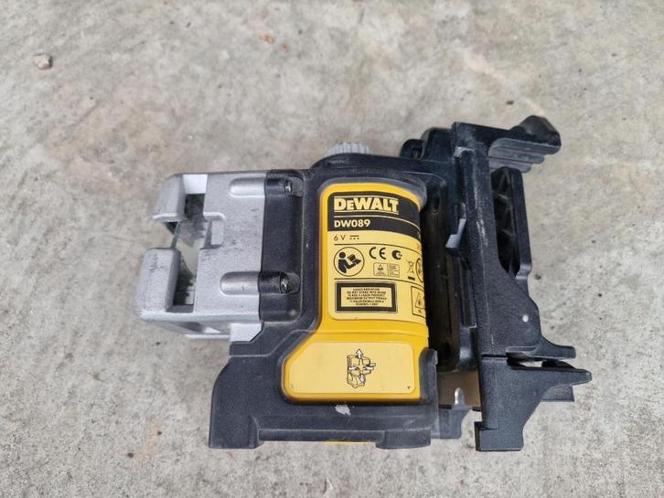 DeWalt kruis lijnlaser, Doe-het-zelf en Bouw, Meetapparatuur, Zo goed als nieuw, Ophalen