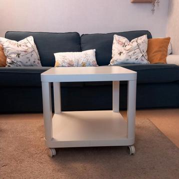 IKEA houten salontafel  beschikbaar voor biedingen
