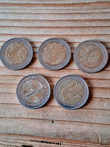 Zeldzame 2 € munten, Postzegels en Munten, Ophalen