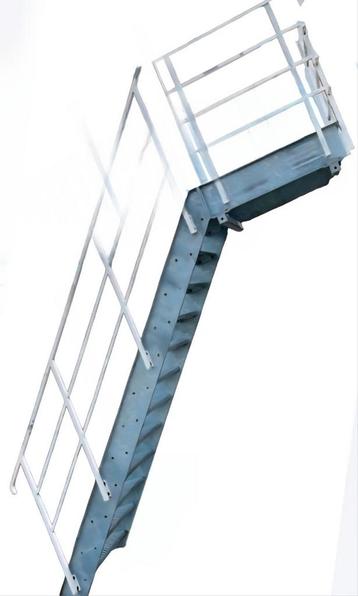 Trap met bordes galva 247cm. beschikbaar voor biedingen