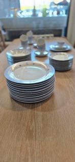 Horeca sevies, Huis en Inrichting, Keuken | Servies, Ophalen, Zo goed als nieuw, Boerenbont, Compleet servies