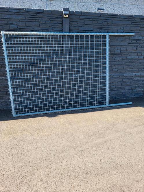 Grille ou portail  acier galvanisé, Doe-het-zelf en Bouw, Zonnepanelen en Toebehoren, Zo goed als nieuw, Ophalen